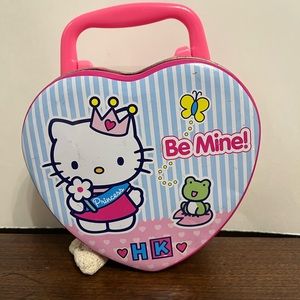 Hello Kitty lunch box